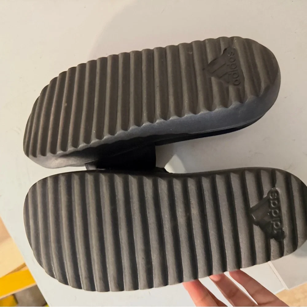 adidas Adilette Platform Slide Sandal - Picture 3 of 4